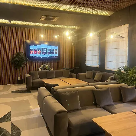 Niks Hotel 4*