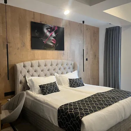 Niks Hotel 4*